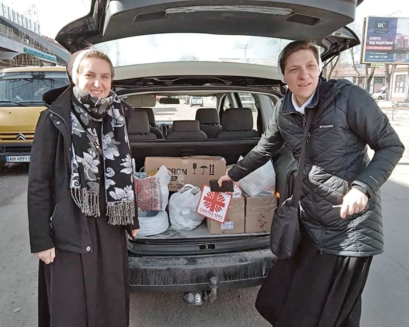 Siostry zakonne zbierają pomoc ofiarom działań wojennych na Ukrainie