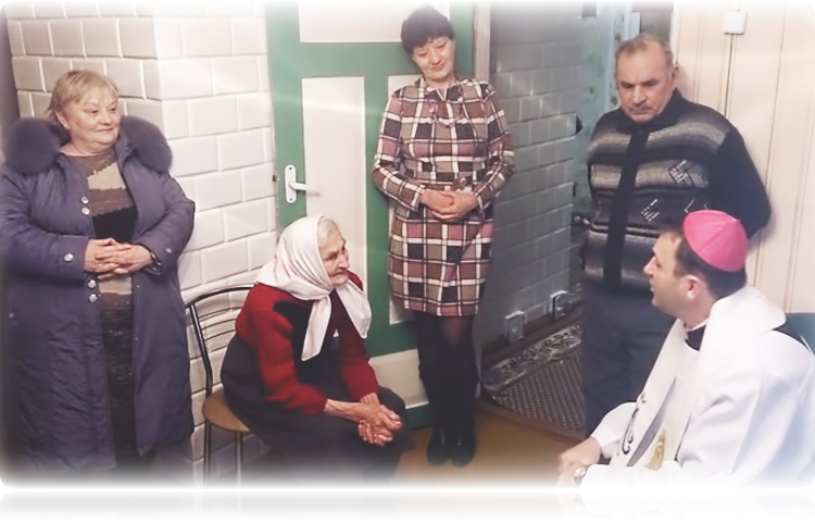 Падчас душпастарскага візіту іерарха ў лідскай парафіі Узвышэння Святога Крыжа Падчас душпастарскага візіту іерарха ў лідскай парафіі Узвышэння Святога Крыжа