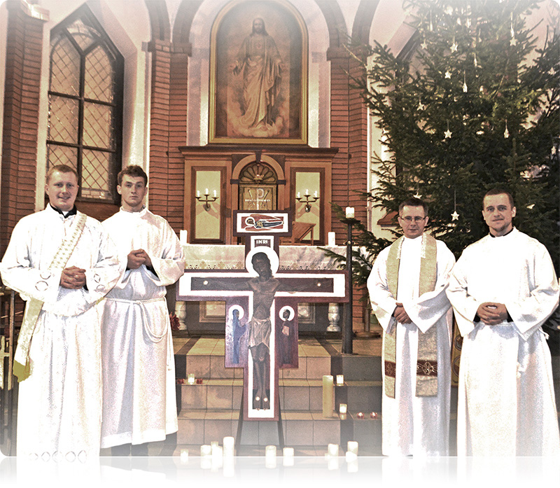Chrystus łączy wszystkich ludzi w jedną rodzinę Chrystus łączy wszystkich ludzi w jedną rodzinę