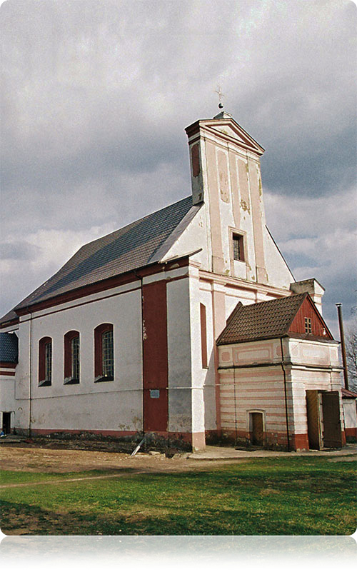 Касцёл св. Мікалая, біскупа, у Геранёнах (дэканат Іўе) пабудаваны ў 1519 годзе кансэкраваны ў 1771 годзе