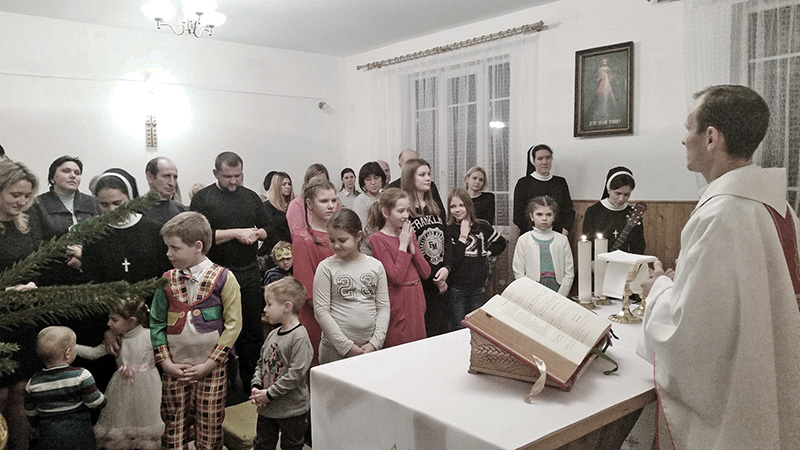 Практыка супольнай малітвы яднае сям’ю Практыка супольнай малітвы яднае сям’ю
