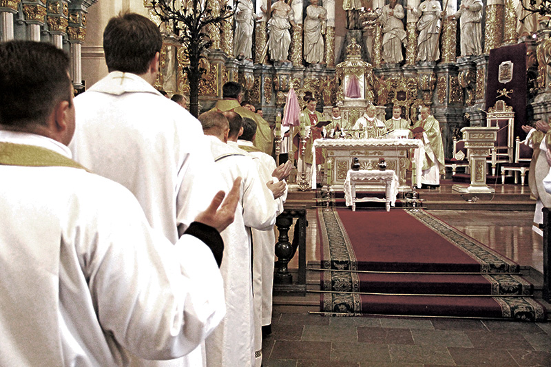 Czasami warto kroczyć różnymi ścieżkami, aby odnaleźć własną drogę