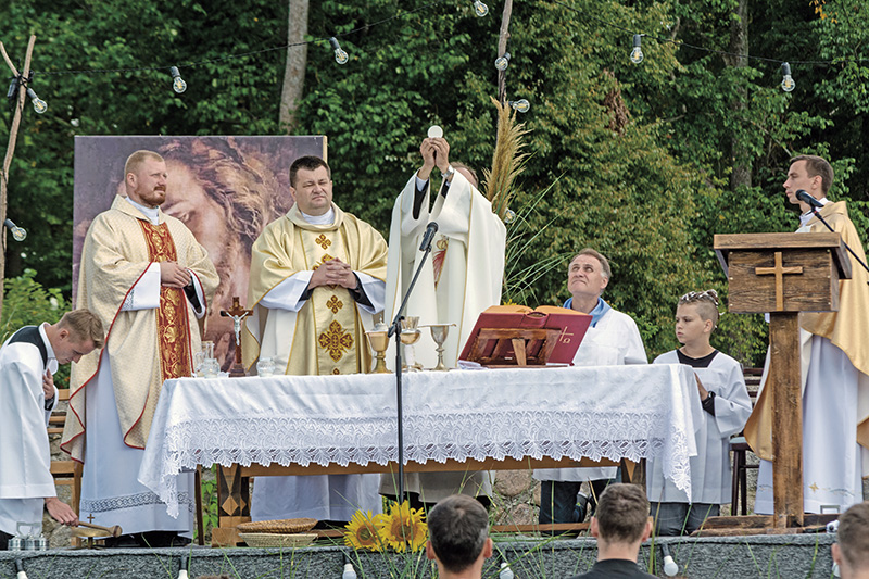 Ważnym punktem programu festynu były świadectwa ludzi 
o ich nawróceniu do Boga